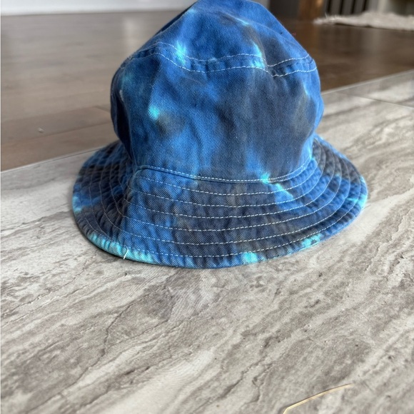 Vintage y2k Blue Tie-Dye Bucket Hat - Picture 2 of 2